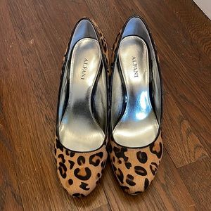 Alfani Maddyleopard calf hair leopard pumps with platform. Size 7.5
